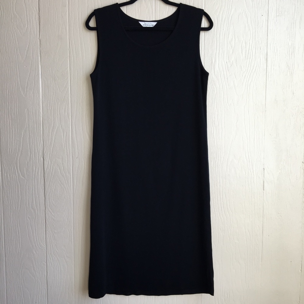 Exclusively Misook Black Sleeveless Sheath Dress